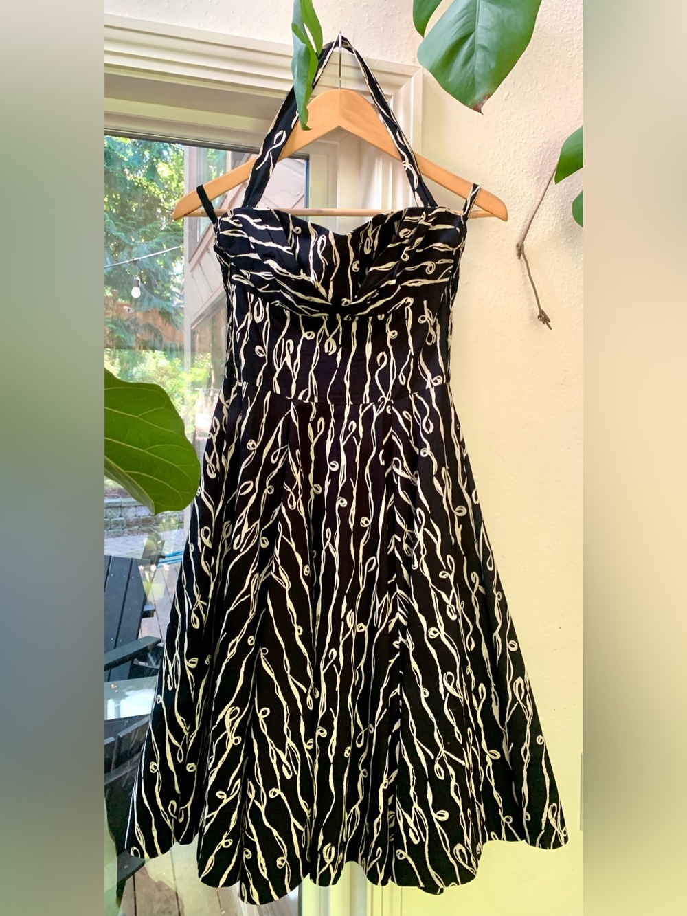Black & White Summer Party Dress | Size 4 | Retro Style